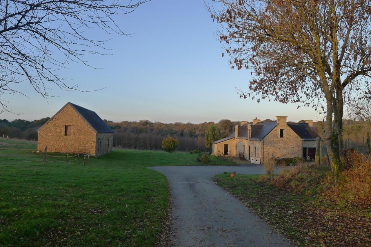 Le Nid D'Hirondelles - Chambres D'Hotes Plougoumelen 外观 照片